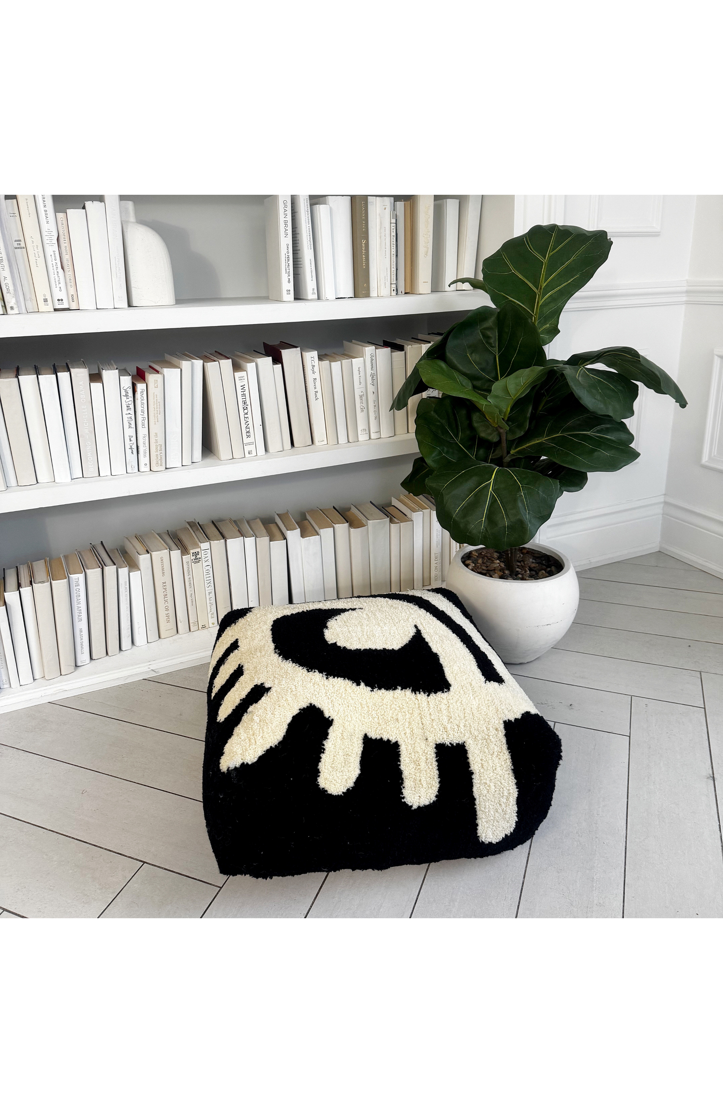 ABODE SANTAAN FLOOR CUSHION