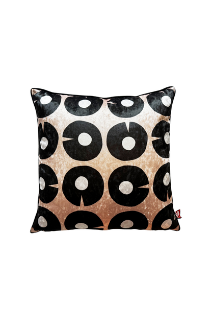 LILY THROW PILLOW