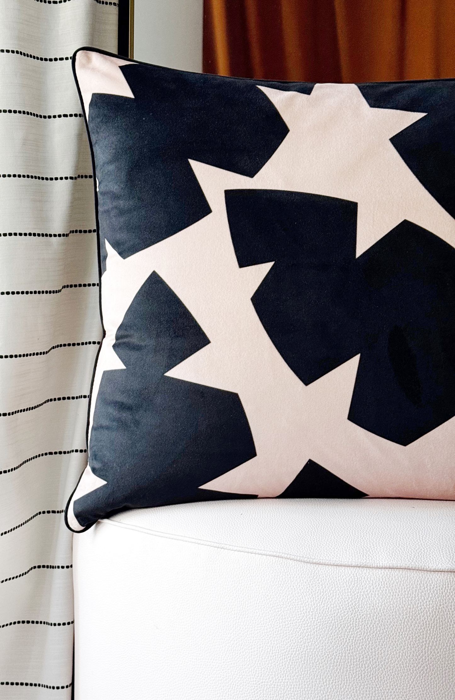 BANANA LEAF THROW PILLOW